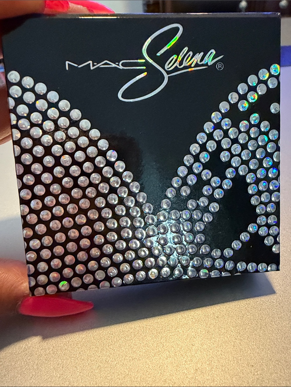 MAC x Selena Collectible Compact Palette with Gold Shimmer - La Leyenda